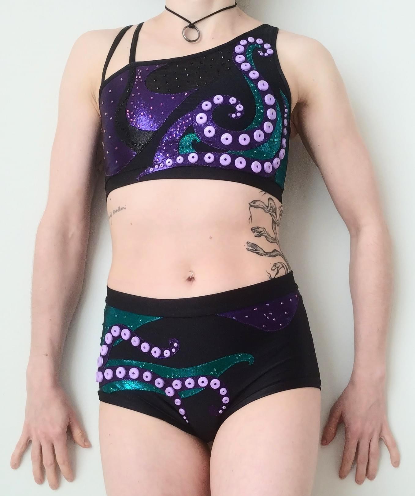 Costume gallery image